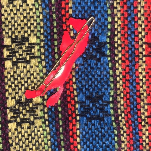 🌻 (5 items for $15)Red Mustang Lot~ a little weird but in a good way (I think?) - Picture 4 of 16